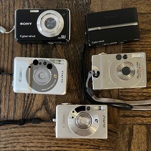 5 Sony Cyber-shot Black Digital Camera